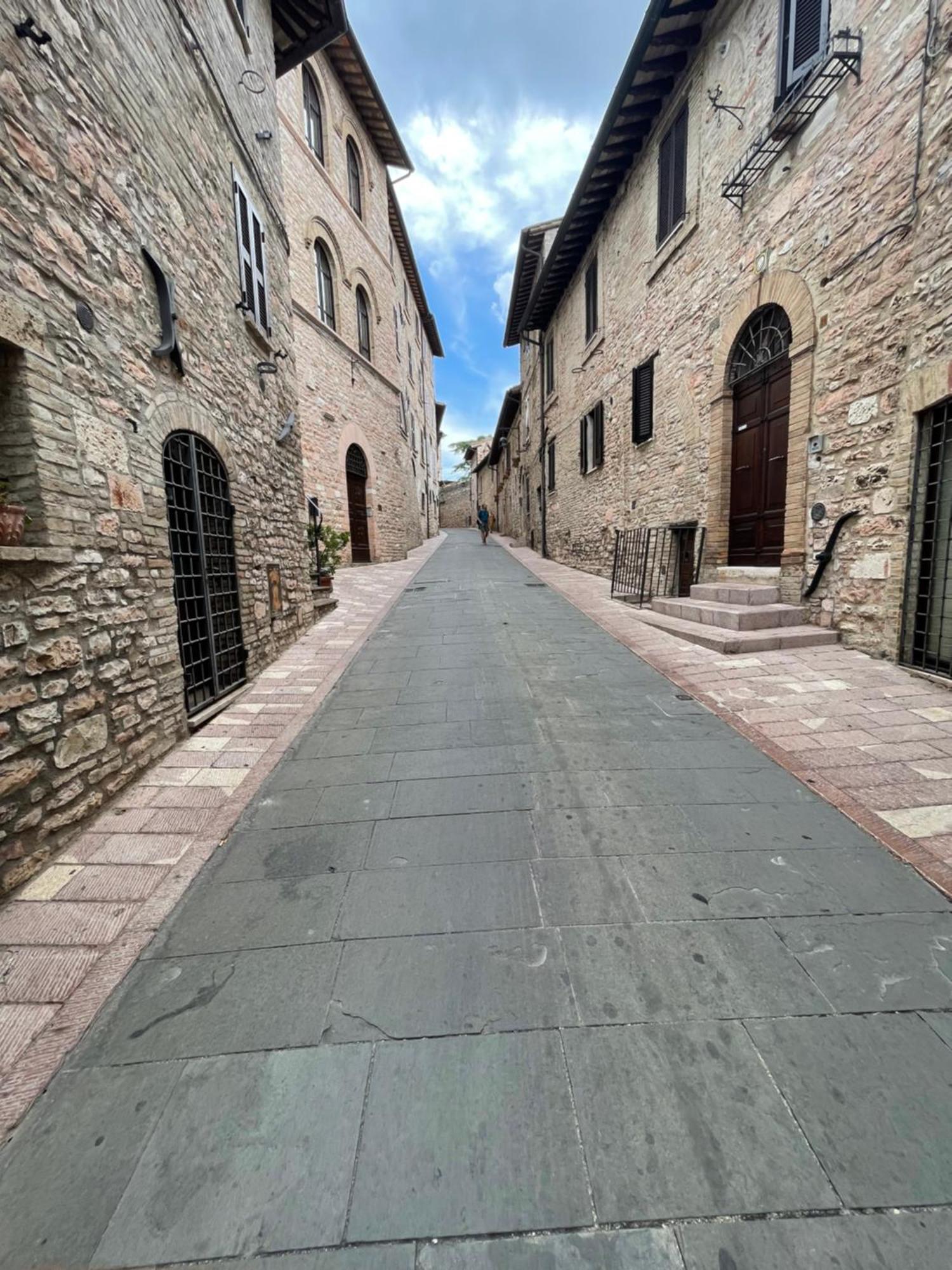 Happy House - Porta San Giacomo Daire Assisi Dış mekan fotoğraf
